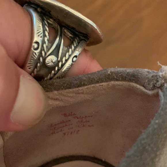 Pretty Gray Suede, Plenty by Tracey Reese Chunky Heels! - Picture 5 of 8